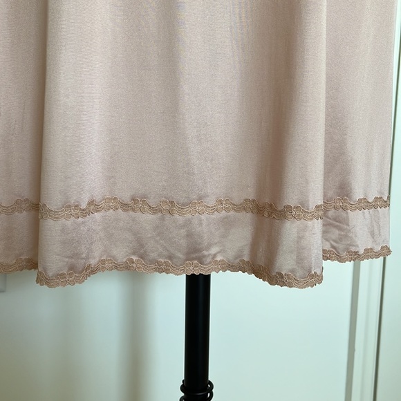 VTG Olga Nylon Slip - Picture 4 of 5
